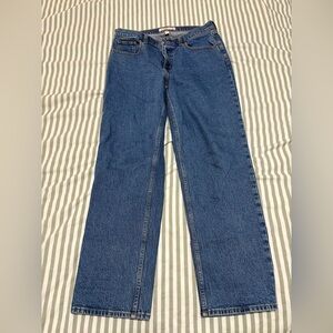 Abercrombie & Fitch Classic 90s Straight Mid Rise Jeans